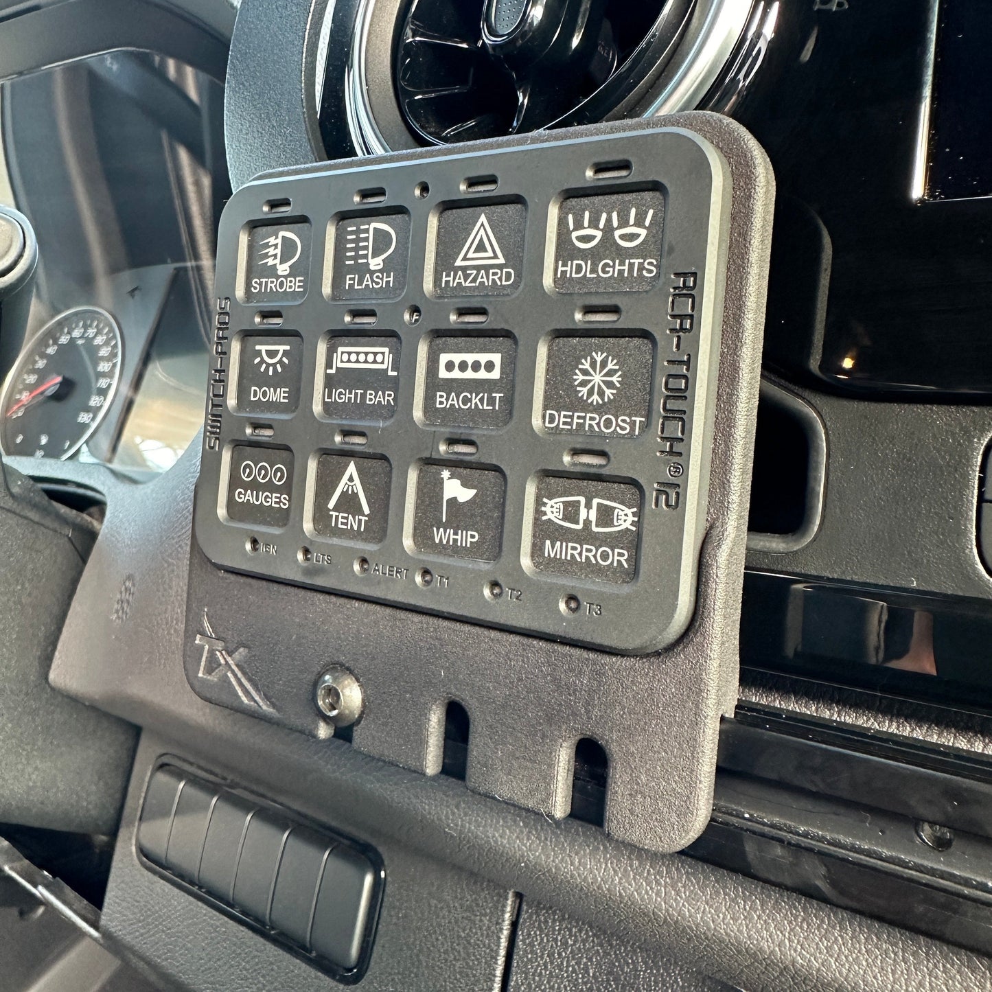 SWITCH-PROS NAVIDOK MOUNTING PLATE