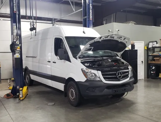 Mercedes Metris Mechanic: Reliable Van Repairs San Diego