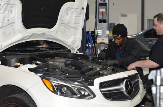 Mercedes Metris Mechanic Specialist