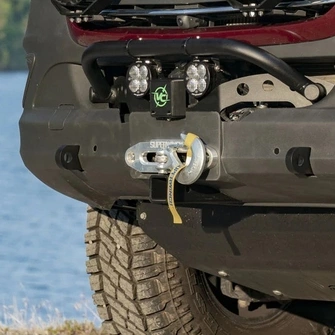 FRONT WINCH MOUNT WITH INCLUDED TOW HOOKS – SPRINTER (2019+). Photo 6